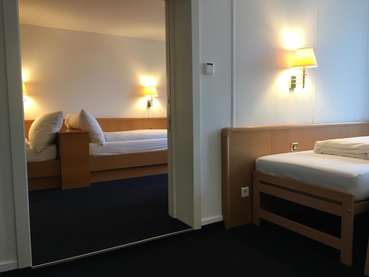 Hotel Schwert Näfels Zewnętrze zdjęcie