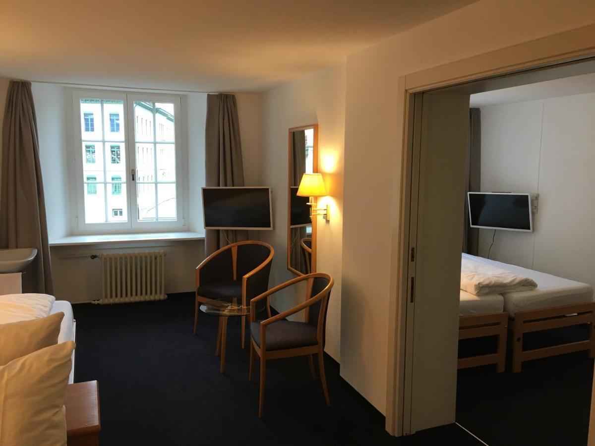 Hotel Schwert Näfels Zewnętrze zdjęcie